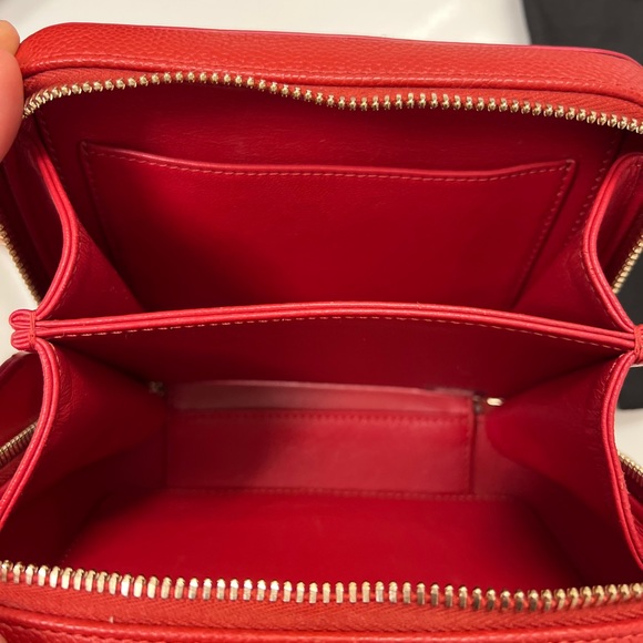 Chanel Filigree Vanity Case - Picture 8 of 9